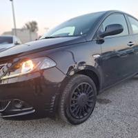 LANCIA Ypsilon 1.0 FireFly 5p.S&S Hybrid Silver