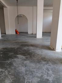 Ampio deposito a Baronissi uscita autostrada