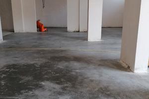 Ampio deposito a Baronissi uscita autostrada