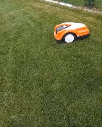 Robot tagliaerba STIHL