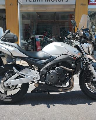 Suzuki GSR 600