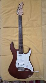 chitarra elettrica Yamaha Pacifica + amplificatore