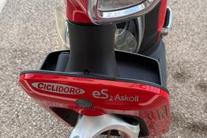 Scutter eletrico Askoll  es 2