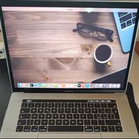 MacBook pro - 15" - i7 3.1ghz 16gb ram 1tb