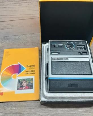 Fotocamera Istantanea Vintage Kodak EK4 con Scatol