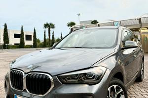 BMW X1 sdrive18d f48