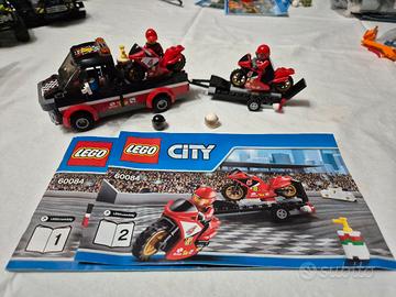 LEGO City 60084 - Trasportatore di moto da corsa (