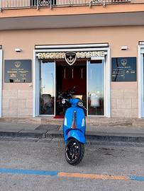 Vespa Piaggio Sprint sport 50-125-150 vari colori