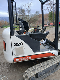 Miniescavatore bobcat