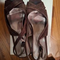 SCARPE SCAMOSCIATE MARRONI