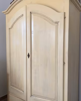 Elegante Armadio Provenzale in stile Shabby Chic