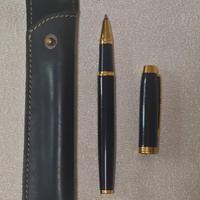penna parker con custodia placcata in oro