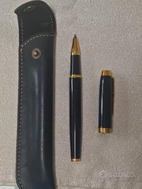 penna parker con custodia placcata in oro