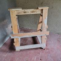 Cavalletto in legno supporto motore nautico