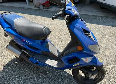 Scooter Peugeot X-Fight 50cc