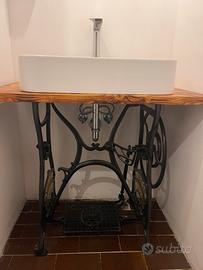 Singer mobile  bagno