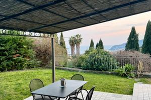 Strepitoso bilocale mare e giardino privato