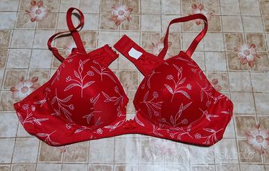 Reggiseno rosso con coppette Taglia 2°