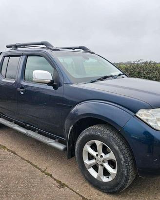 Nissan Navara 2.5 dCi 190CV 4 porte Double Cab XE