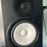 Yamaha HS8