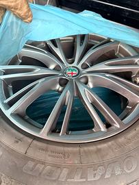 Cerchi lega 18” Alfa romeo + Gomme invernali