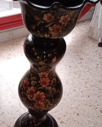 colonna decorata