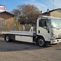 Isuzu P75 CARRO ATTREZZI