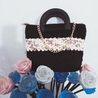borsa realizzata all uncinetto 