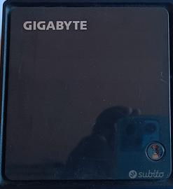 GIGABYTE GB-BXBT-1900 Black (8 GB Ram, 250 GB SSD)