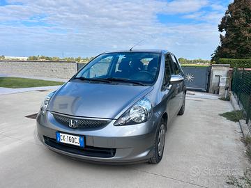 NEOPATENTATI Honda Jazz