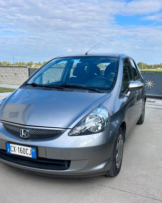 NEOPATENTATI Honda Jazz