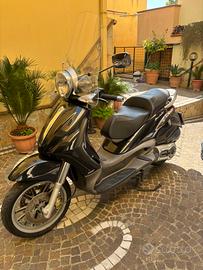 Beverly 500 anno 2004