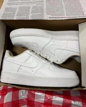 Nike Air Force 1 Nuove 38 - Eleganza e Comfort