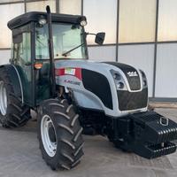 Trattore frutteto con cabina Carraro 100 F
