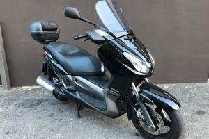 Yamaha X-Max 250