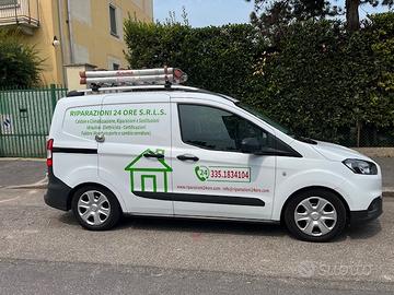 Ford transit courier