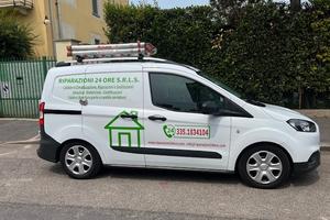 Ford transit courier