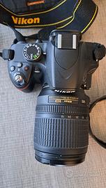 NIKON D 3200