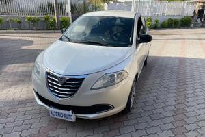 Lancia Ypsilon 1.2 69 CV 5 porte S&S Gold