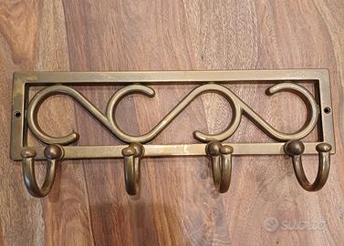 Attaccapanni in ottone.