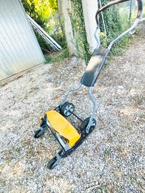 tosaerba manuale fiskars