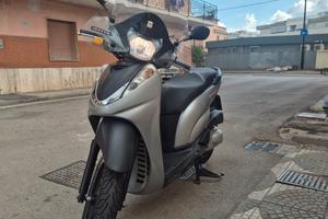 SH 300 ABS 2008