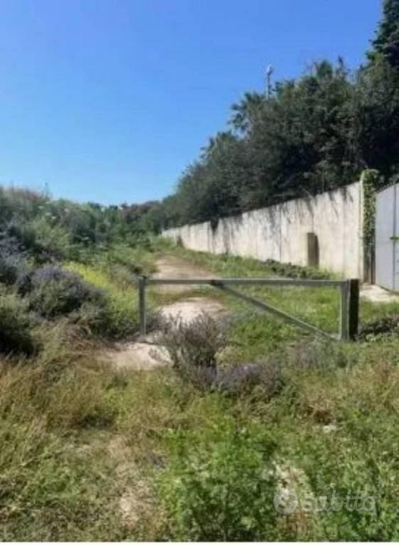 Immobile in asta di 920 m² a Mugnano di Napoli - Altro