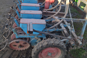 Seminatrice soia monosem a sei file