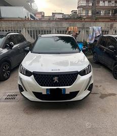 Peugeot 2008 GT LINE 1.2 131CV