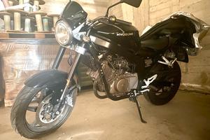 Moto Hyosung GT 250 Comet