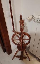 Filatoio a pedale in legno