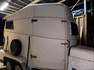 trailer trasporto cavalli 