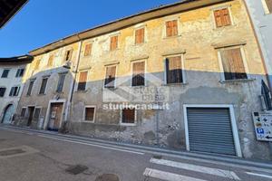 INTERO PALAZZO IDEALE PER "OPERAZIONE IMMOBILIARE