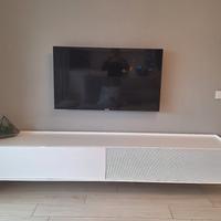 pensile  madia cabaret sospeso